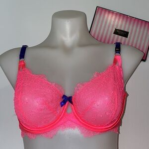 NEW VICTORIA SECRET UNLINED BRA